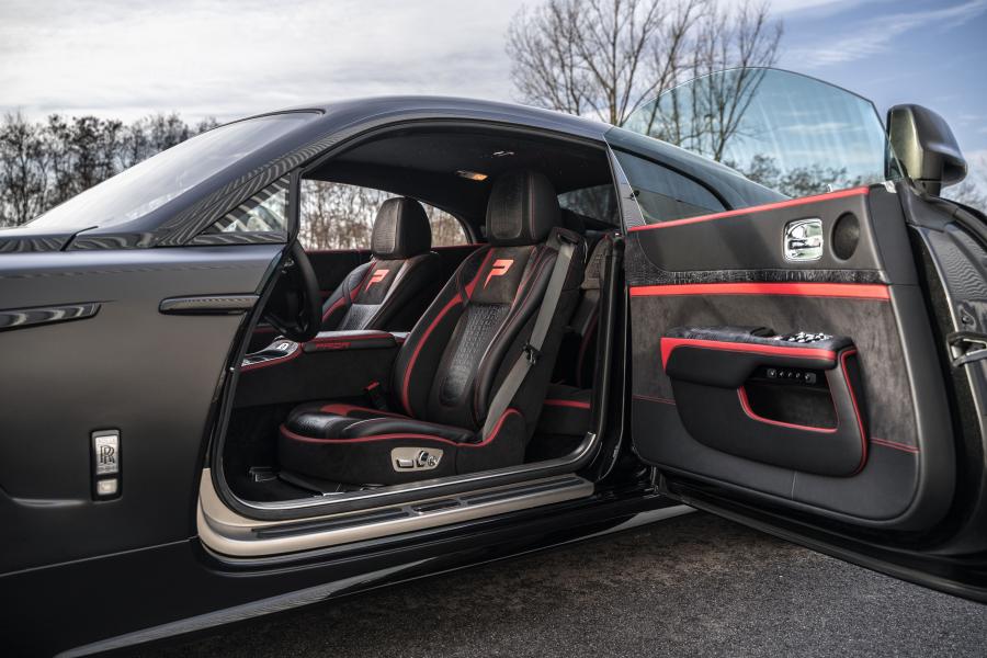 Интерьер Rolls-Royce Wraith by Prior Design 2019 года  (фото 18 из 19)
